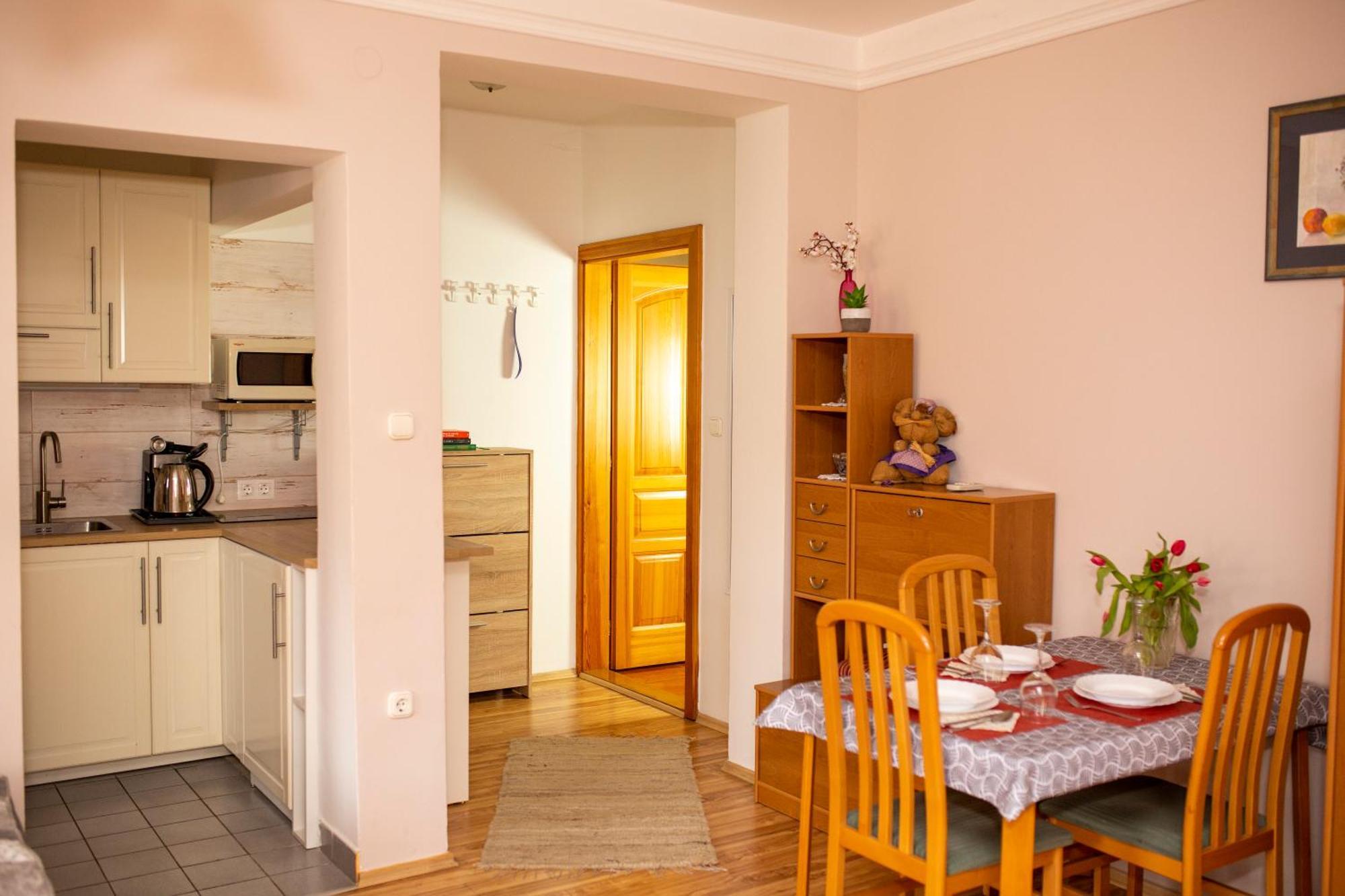 Huerkecz Apartmanhaz Heviz Exterior photo
