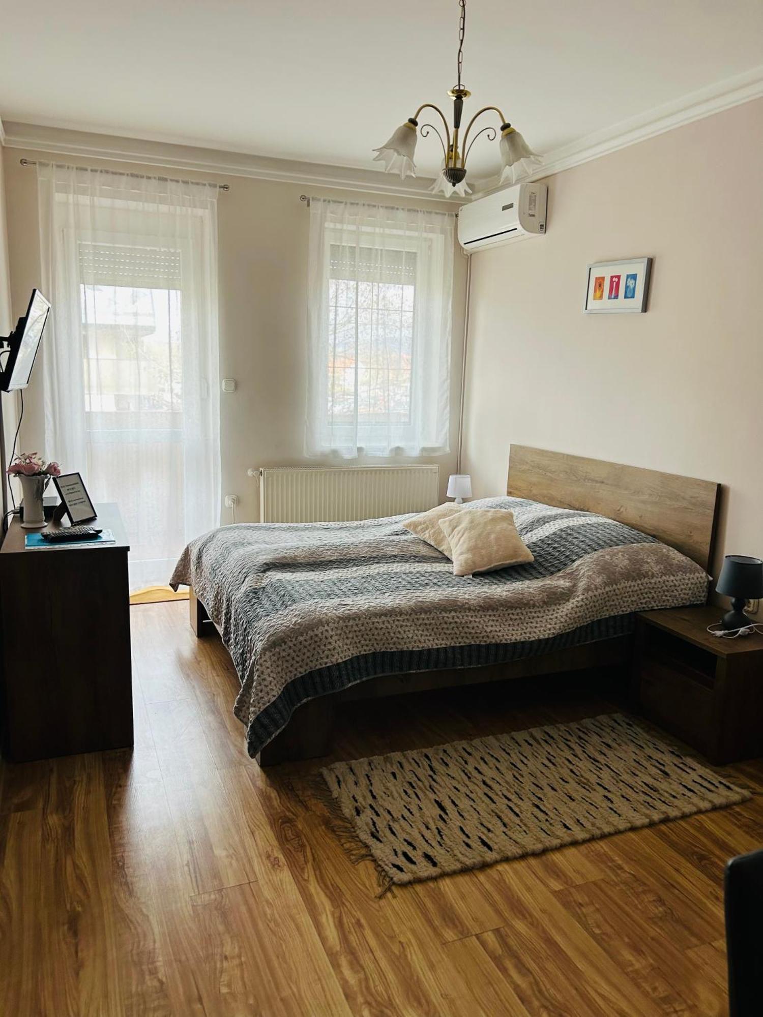 Huerkecz Apartmanhaz Heviz Exterior photo